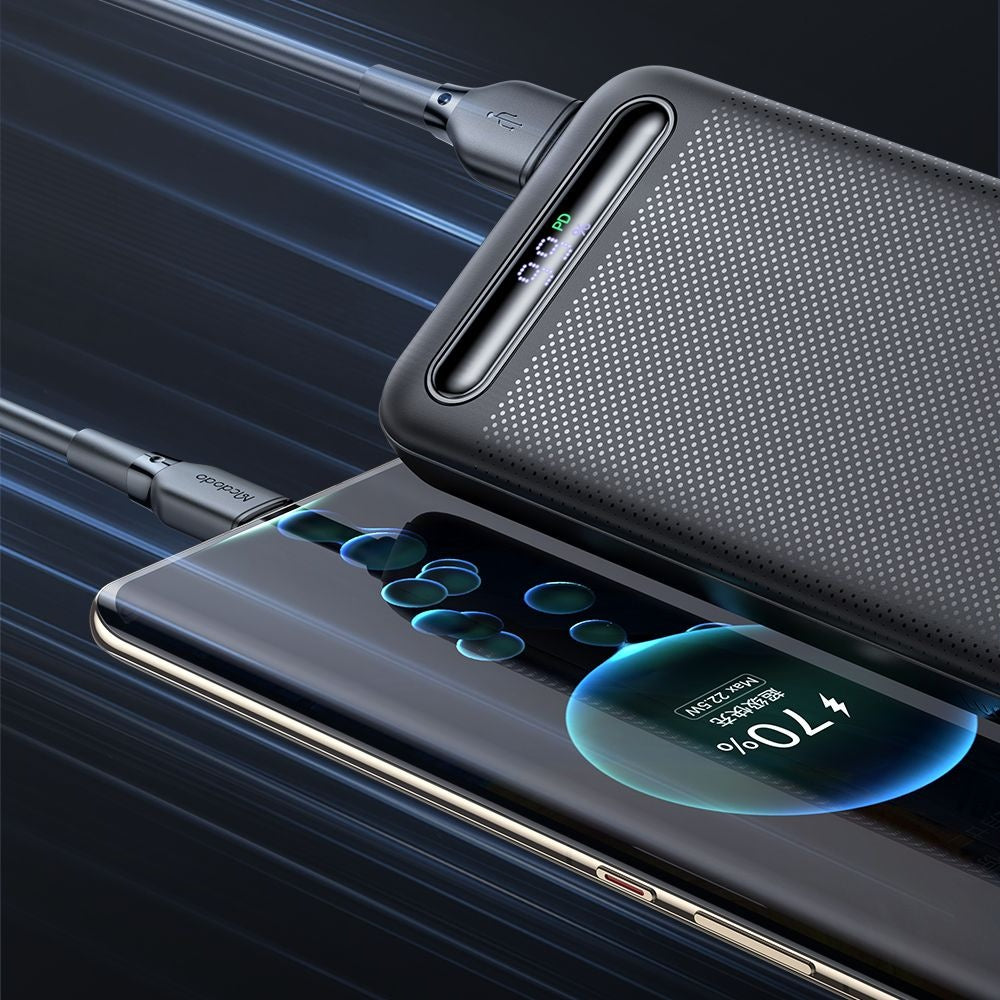 McDodo MC-3881 Star külső akkumulátor, 10000mAh, 22.5W, QC + PD, 2 x USB-A - 1 x USB-C, fekete