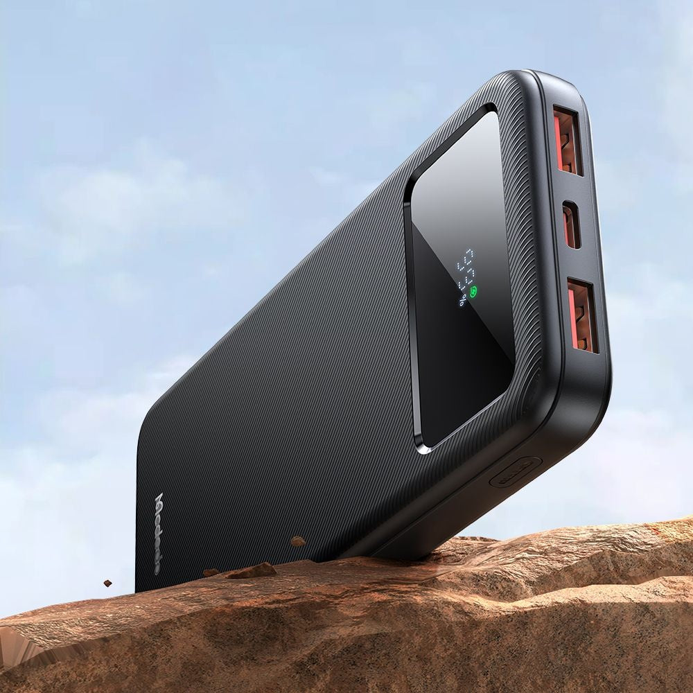 McDodo MC-4220 külső akkumulátor, 10000mAh, 22.5W, QC + PD, 2 x USB-A - 1 x USB-C, Fekete