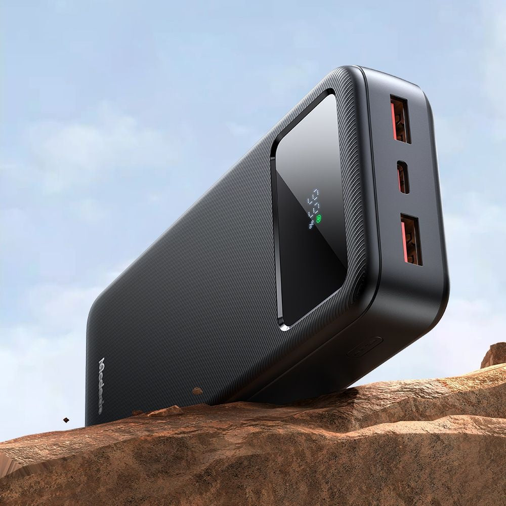 Külső akkumulátor McDodo MC-4230, 20000mAh, 22.5W, QC + PD, 2 x USB-A - 1 x USB-C, Fekete