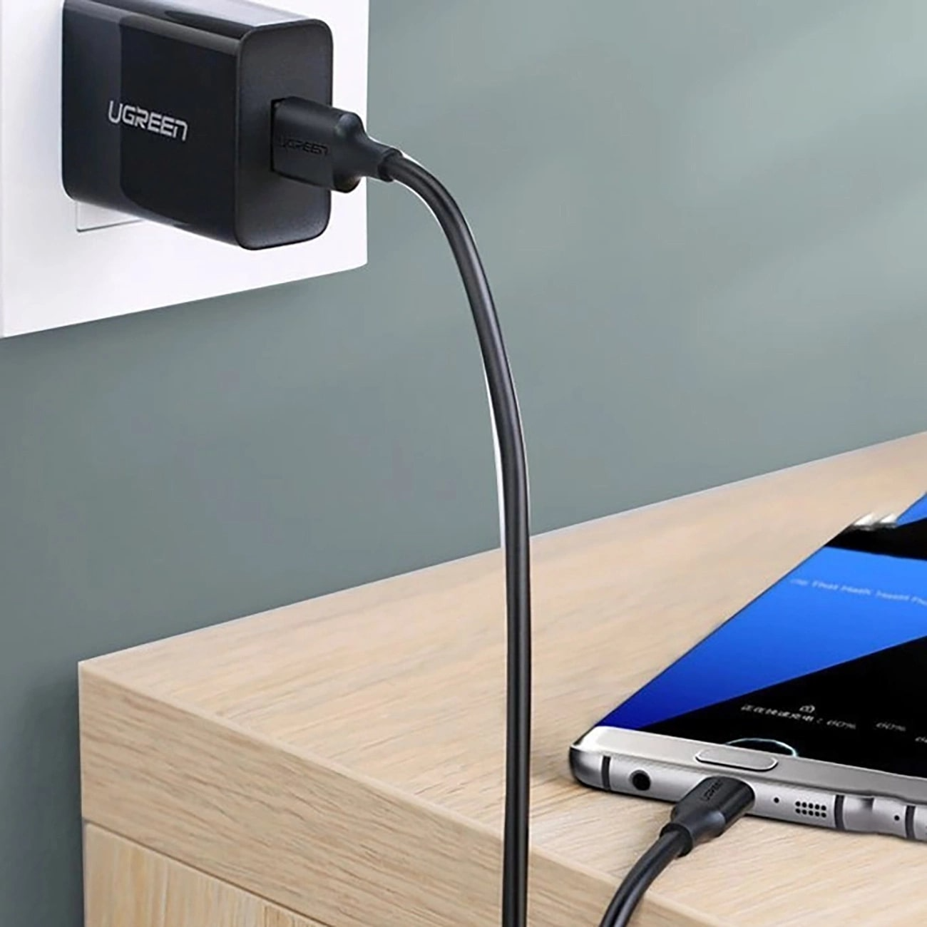 USB-A - USB-C UGREEN US184 adat- és töltőkábel, 18W, 0,5m, fekete