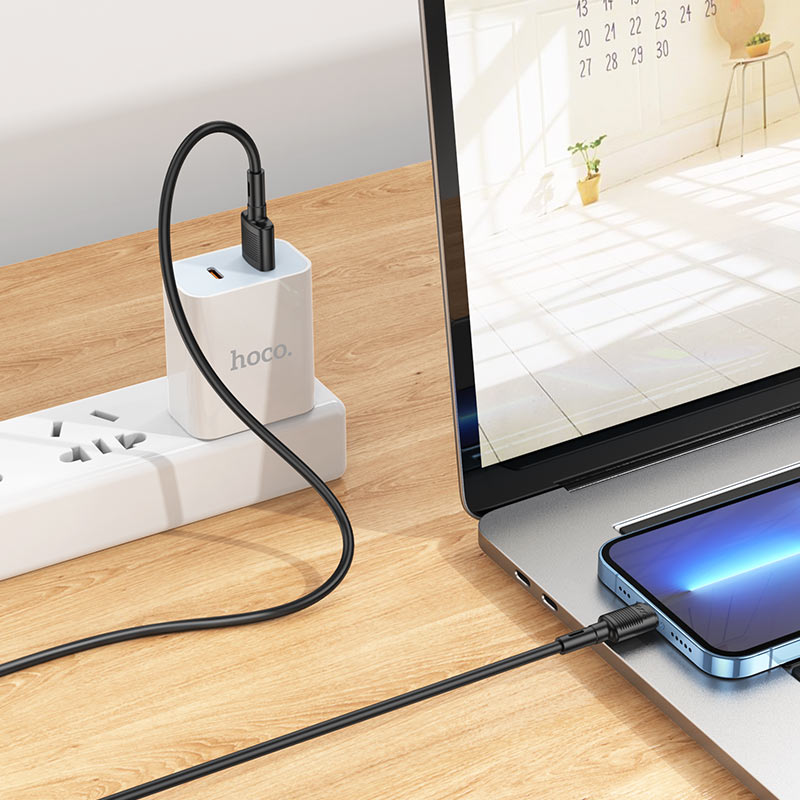 USB-A - Lightning HOCO X83 Victory adat- és töltőkábel, 18W, 1m, Fekete