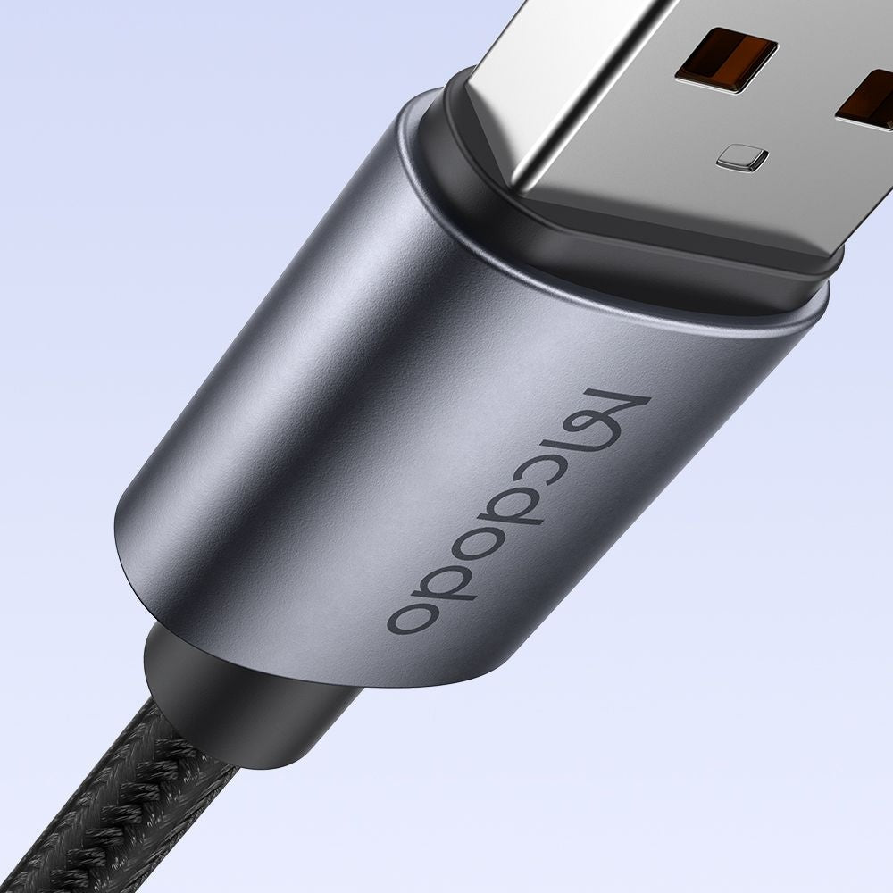 USB-A - Lightning McDodo CA-5660 adat- és töltőkábel, 18W, 1.2m, Fekete