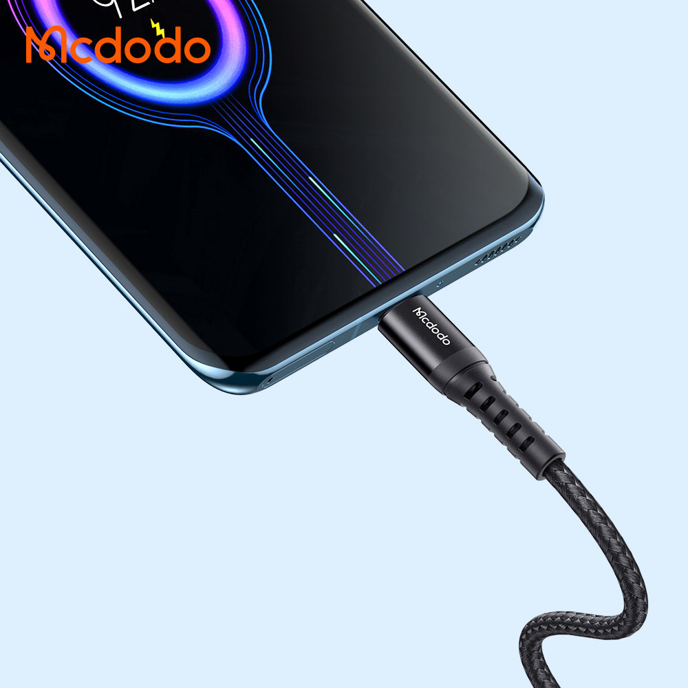 USB-A - USB-C McDodo CA-2271 adat- és töltőkábel, 18W, 1m, Fekete