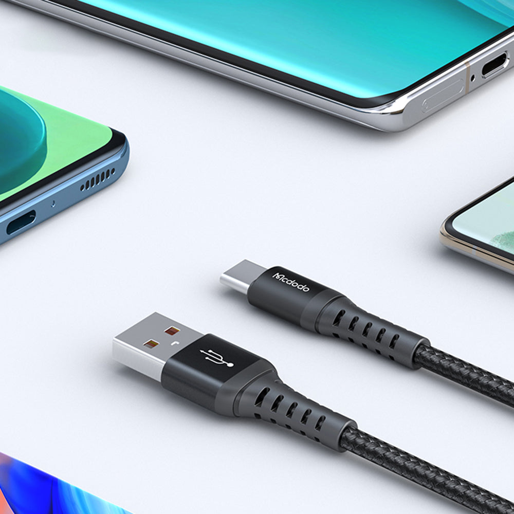 USB-A - USB-C McDodo CA-2271 adat- és töltőkábel, 18W, 1m, Fekete