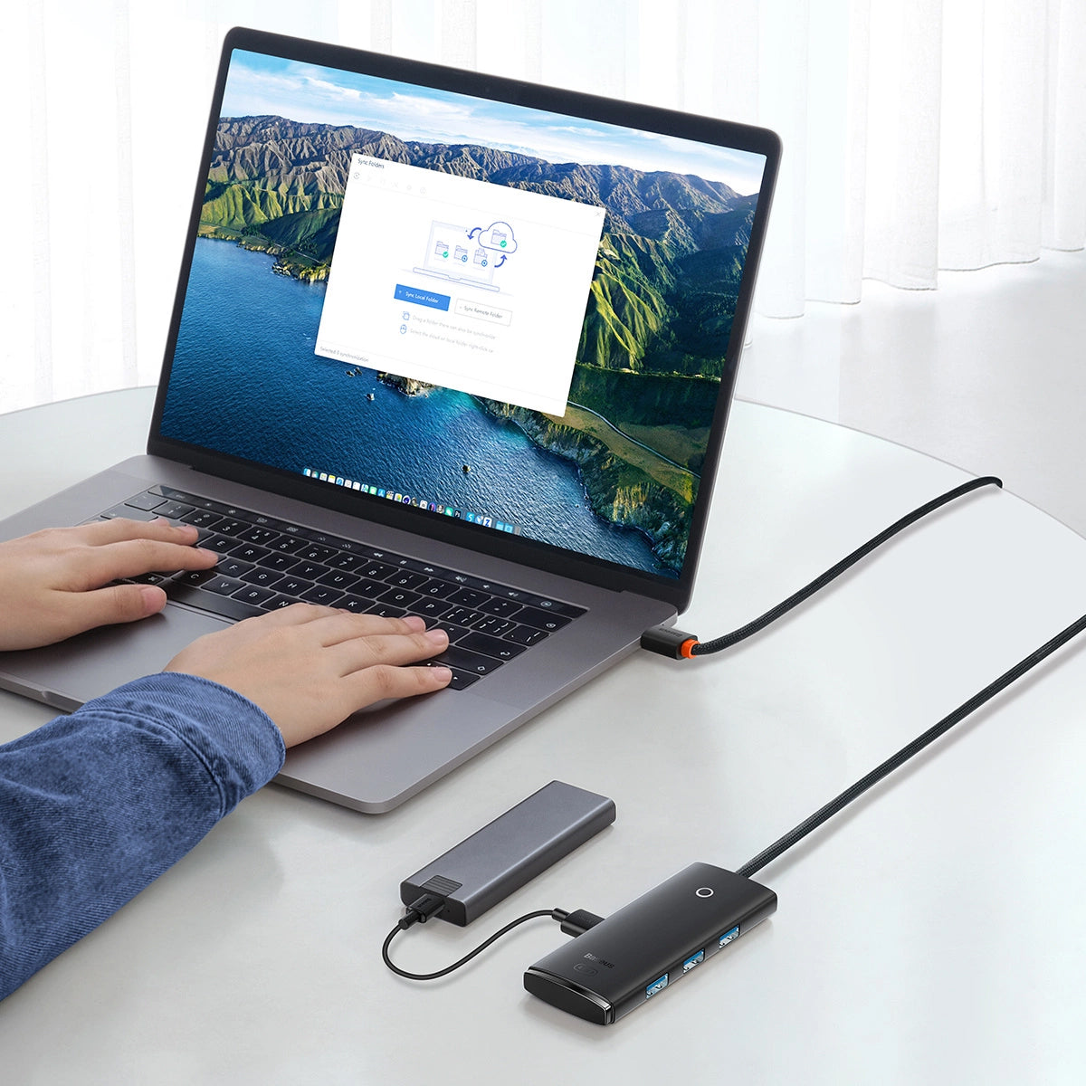 Hub USB Baseus Lite, 4 x USB-A 3.0 - 1 x USB-C, 2m, Fekete WKQX030201