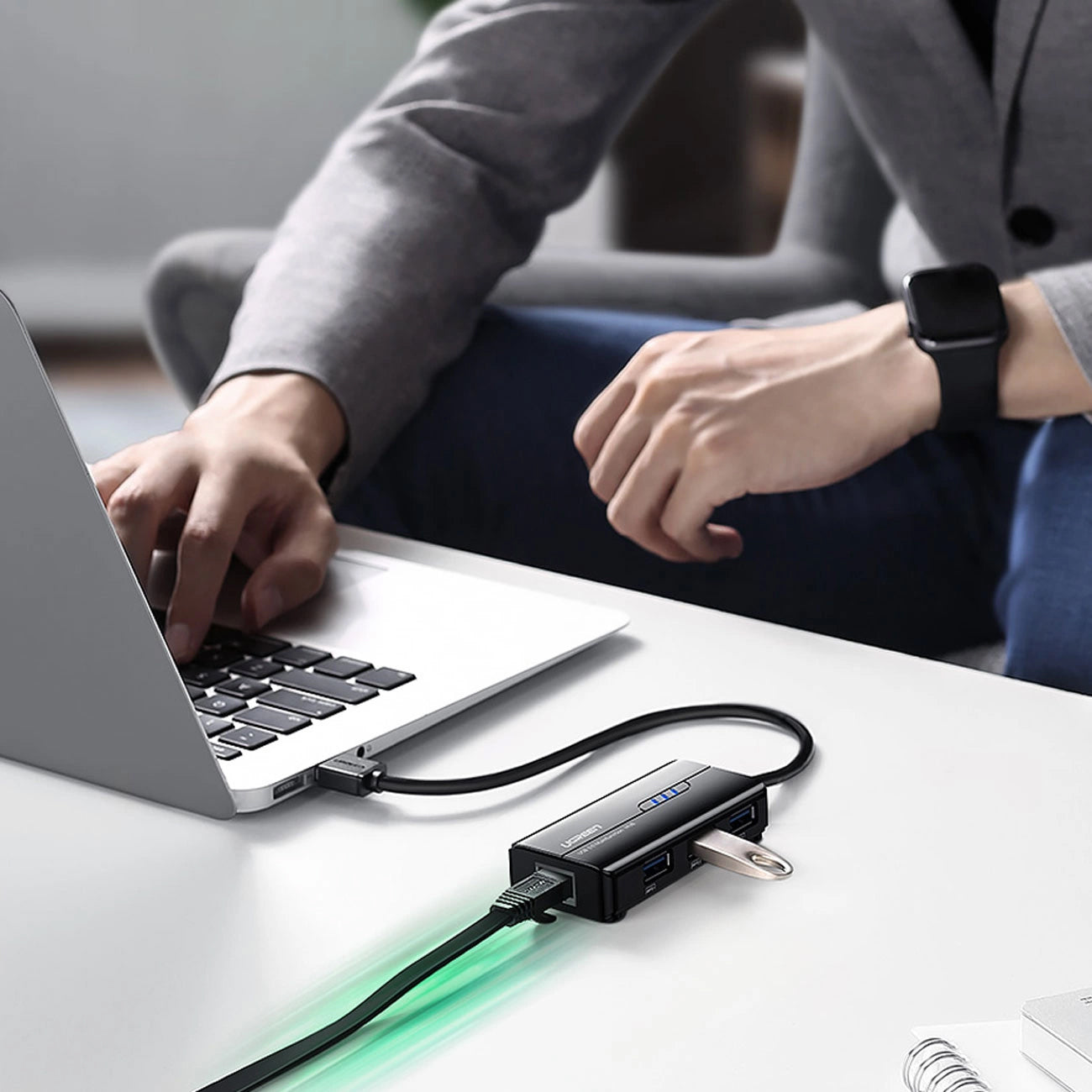 UGREEN 20265 USB hub, 3 x USB-A 3.0 - 1 x RJ45, Fekete