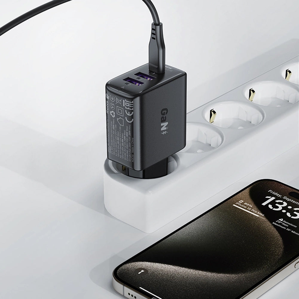 Acefast A57 hálózati töltő, 35W, 3A, 2 x USB-A - 1 x USB-C, Fekete