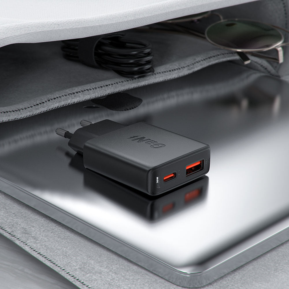 Acefast A69 hálózati töltő, 30W, 3A, 1 x USB-A - 1 x USB-C, fekete