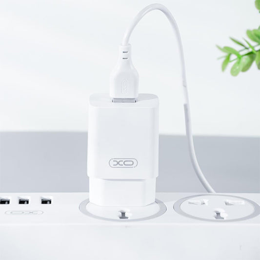XO Design L99 mikroUSB kábellel ellátott hálózati töltő, 12W, 2.4A, 1 x USB-A, Fehér