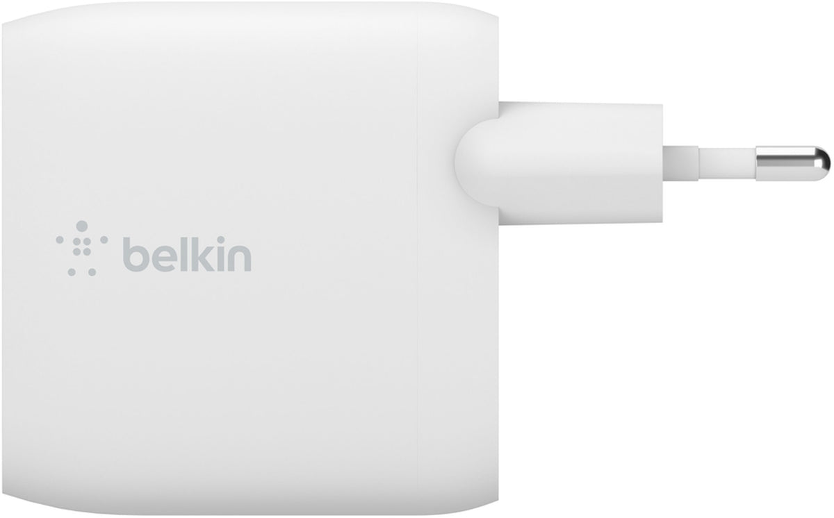 Belkin BoostCharge Dual USB-C kábeles hálózati töltő, 24W, 2.4A, 2 x USB-A, Fehér WCE001vf1MWH