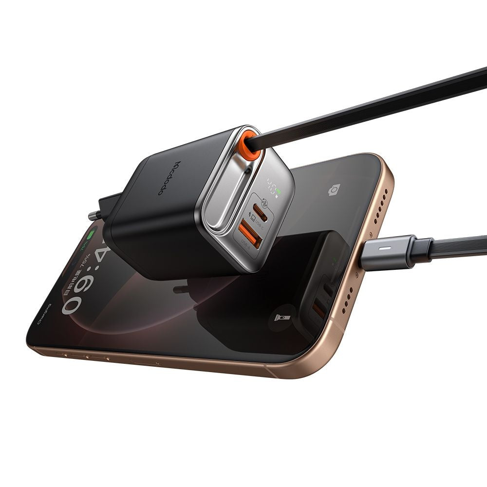 McDodo CH-4281 FreeGo Display Network Charger with USB-C Cable, 40W, 3A, 1 x USB-A - 1 x USB-C, Black