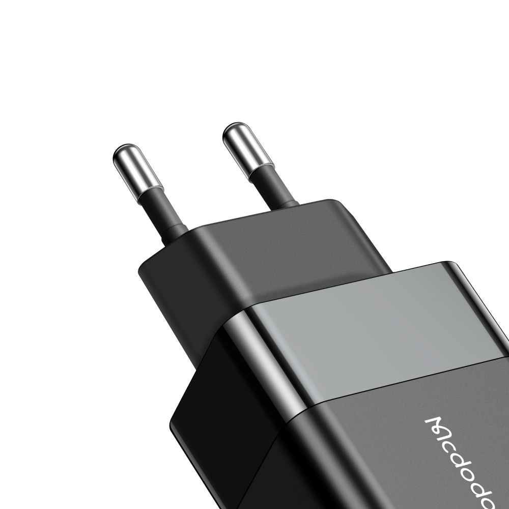 McDodo CH-1951 Hydrogen hálózati töltő, 20W, 3A, 1 x USB-A - 1 x USB-C, fekete