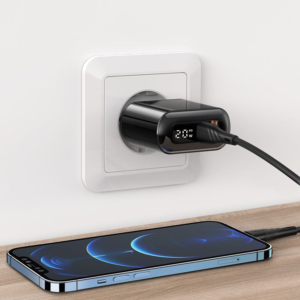 McDodo CH-7170 Chocolate Display hálózati töltő, 20W, 3A, 1 x USB-A - 1 x USB-C, fekete