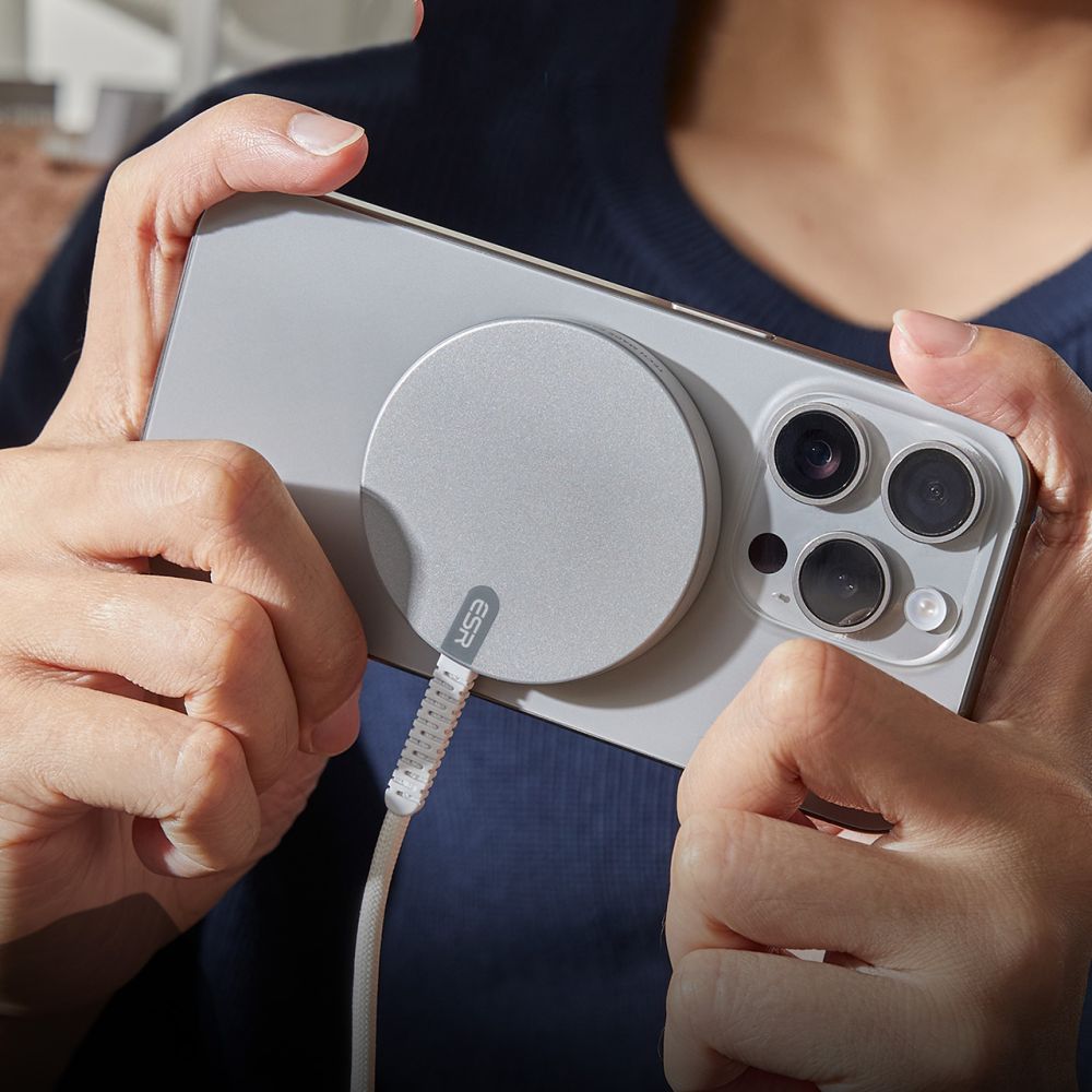 ESR HaloLock vezeték nélküli hálózati töltő, 15W, 1.67A, ezüst