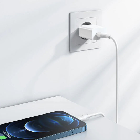 XO Design L99 Hálózati Töltő, 12W, 2.4A, 1 x USB-A, Fehér