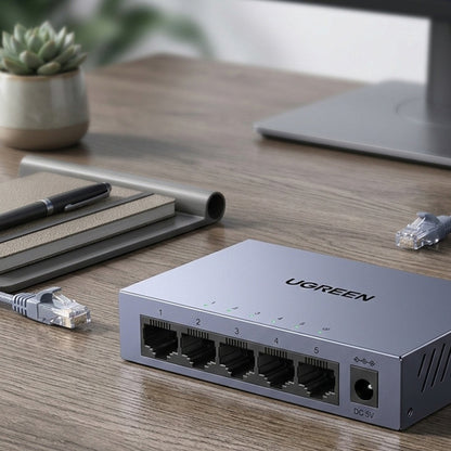 UGREEN CM933 hálózati switch (65956EU), 5 x RJ45, fekete