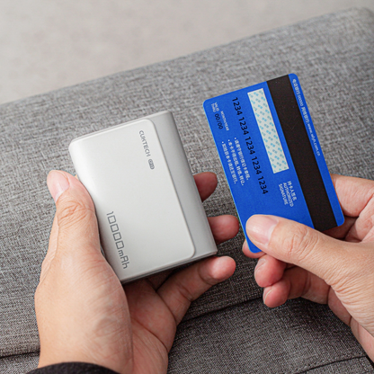 Cuktech CP13 külső akkumulátor, 10000mAh, 30W, QC + PD, 1 x USB-A - 1 x USB-C, Szürke