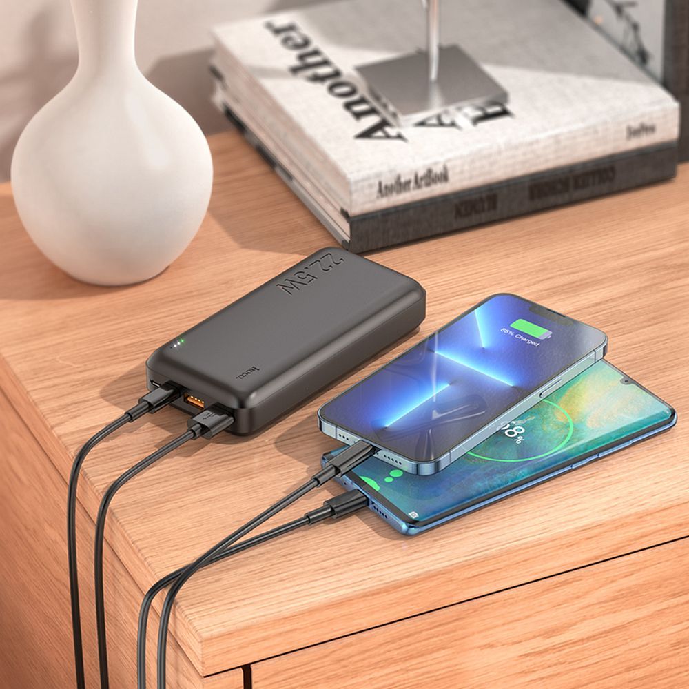 HOCO J101A külső akkumulátor, 20000mAh, 22,5W, QC + PD, 1 x USB-C - 2 x USB-A, Fekete