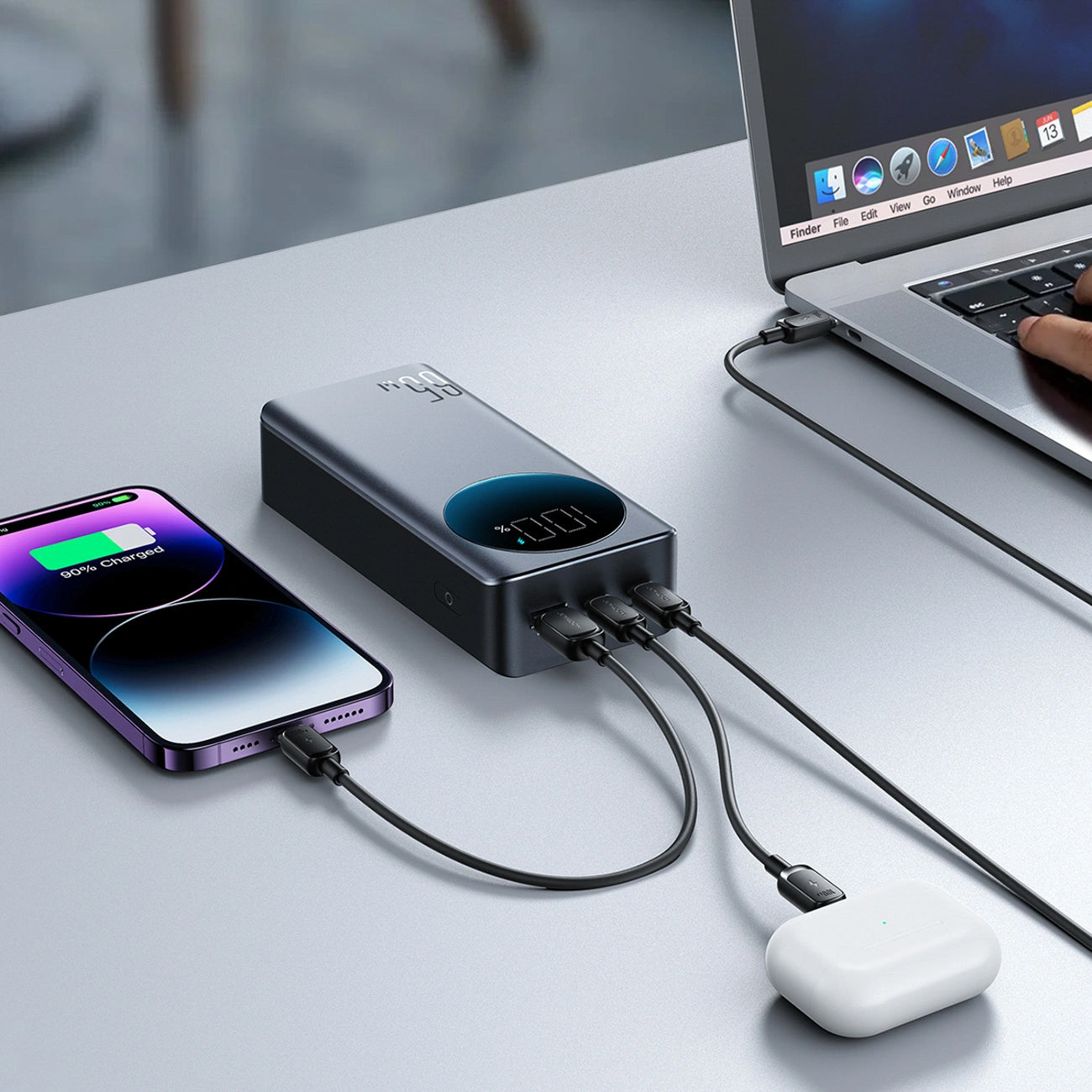 Joyroom JR-PBF05 Pro külső akkumulátor, 30000mAh, 65W, QC + PD, 1 x USB-A - 2 x USB-C, Fekete