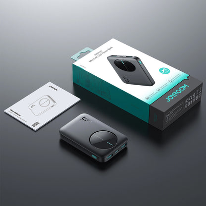 Joyroom JR-PBF13 külső akkumulátor, 5000mAh, 12W, 1 x USB-C - 2 x USB-A, Fekete