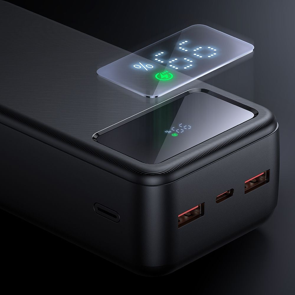 Külső akkumulátor McDodo MC-4240, 30000mAh, 22.5W, QC + PD, 2 x USB-A - 1 x USB-C, Fekete