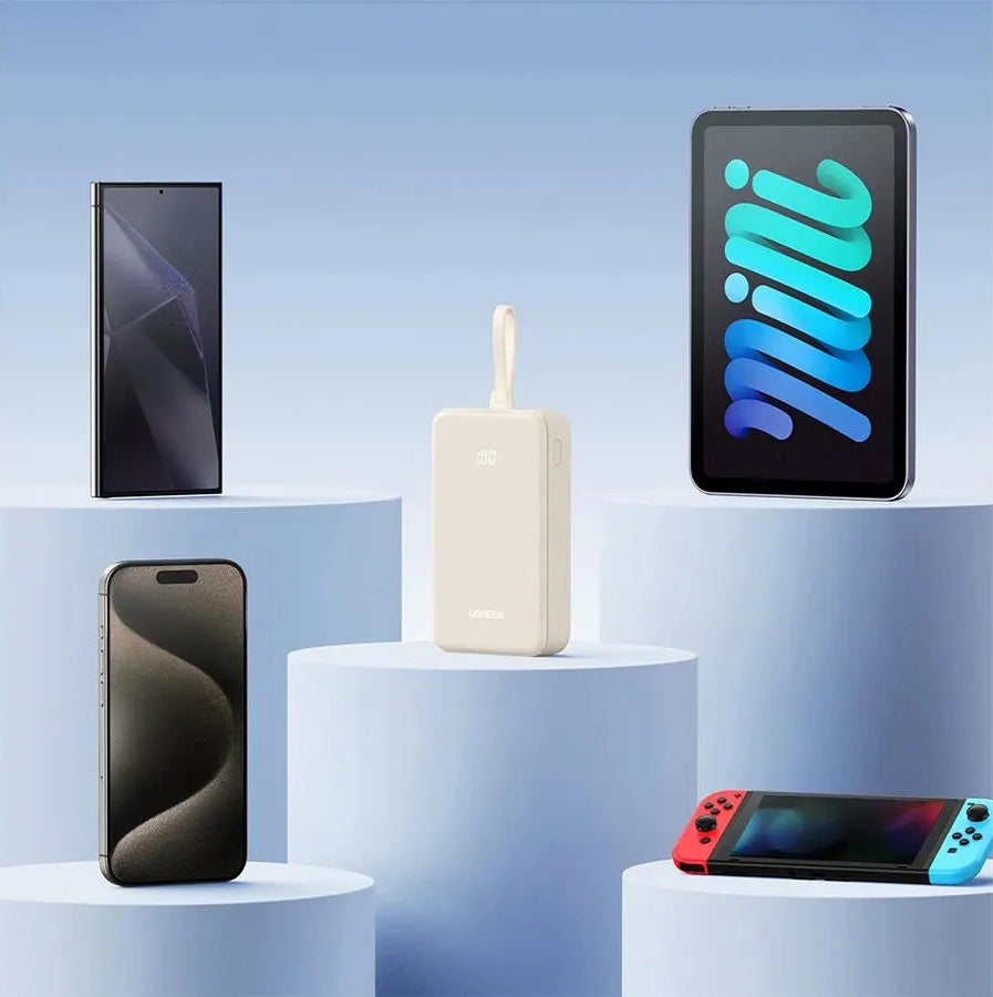 UGREEN PB521 külső akkumulátor, 20000mAh, 30W, QC + PD, 1 x USB-A - 2 x USB-C, Fehér