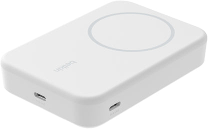 Belkin BoostCharge Pro vezeték nélküli külső akkumulátor állvánnyal, 10000mAh, 15W, FQI, 1 x QI - 1 x USB-C, Fehér BPD008btWH