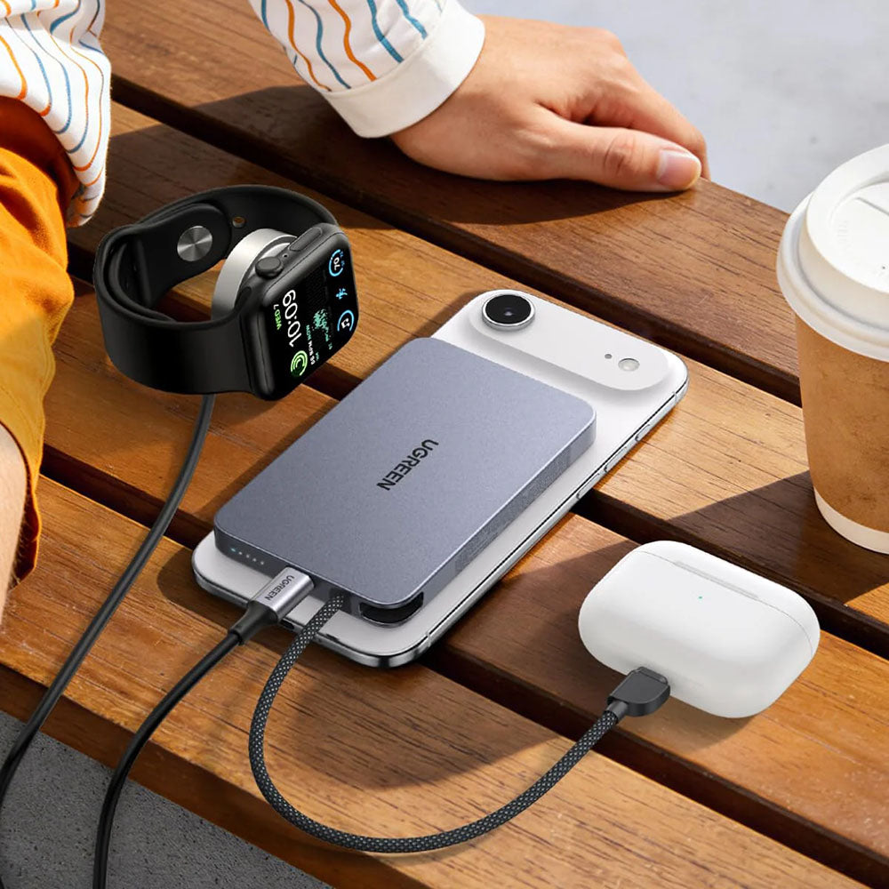 UGREEN PB570 (65839B) vezeték nélküli külső akkumulátor, 10000 mAh, 30 W, PD + FQI, 1 x QI – 2 x USB-C, kék