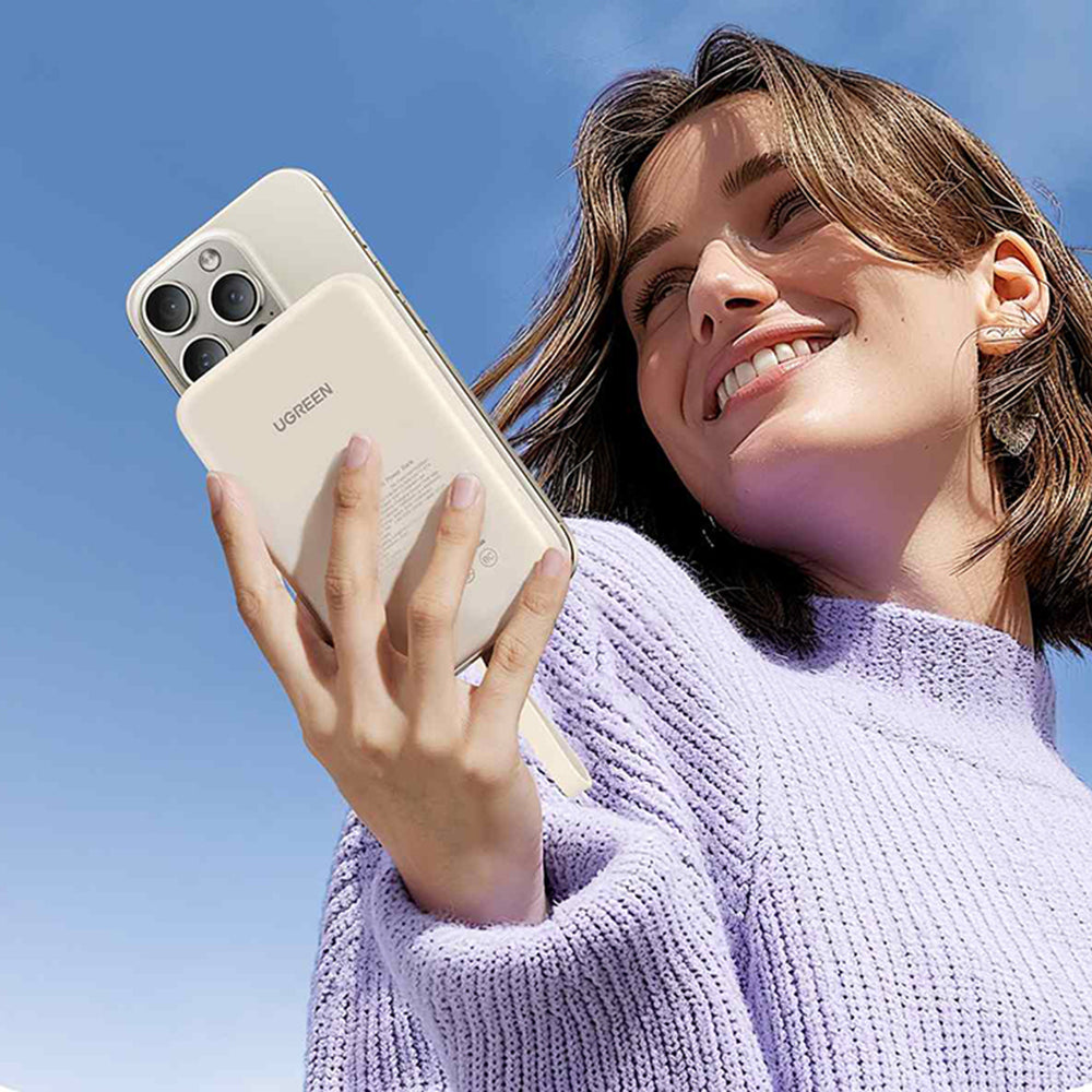 UGREEN PB760 vezeték nélküli külső akkumulátor, 10000mAh, 20W, PD + FQI, 1 x QI - 1 x USB-C, Bézs
