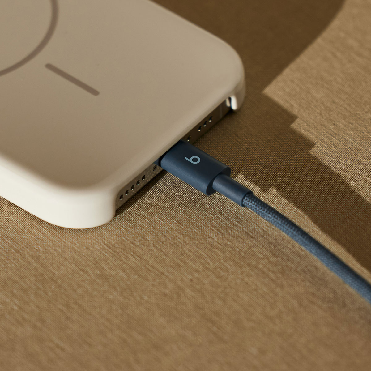 USB-C - USB-C Beats adat- és töltőkábel, 1,5m, kék MDGE4ZM/A