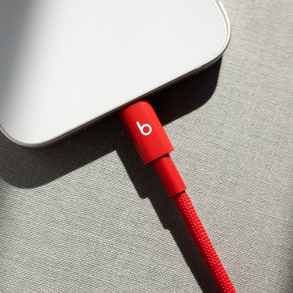 USB-C - Lightning Beats adat- és töltőkábel, 1,5m, Piros MFEH4ZM/A