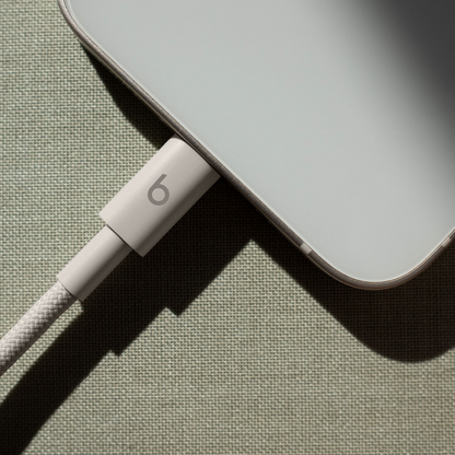 USB-C - Lightning Beats adat- és töltőkábel, 1,5m, bézs MDGL4ZM/A
