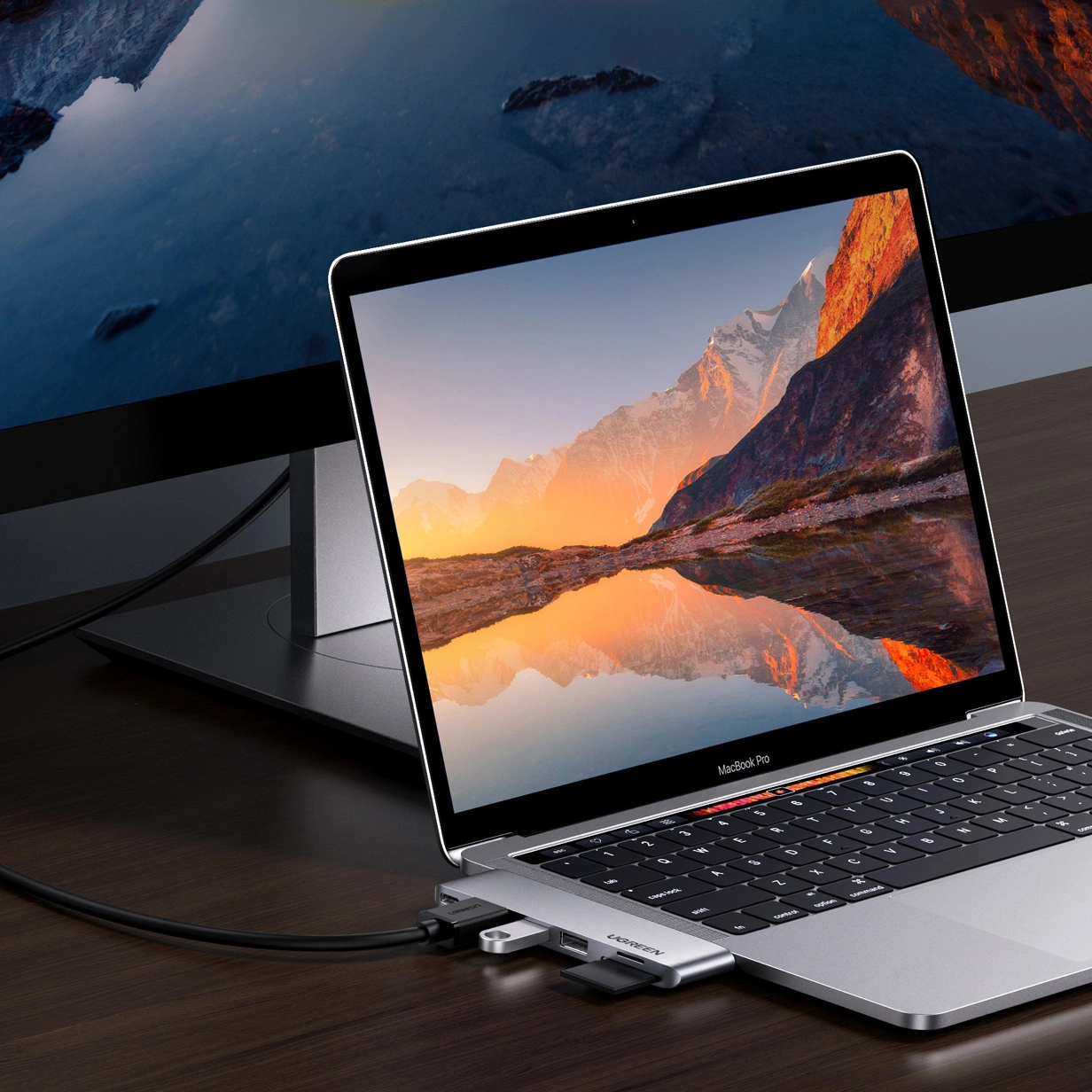 UGREEN CM380 USB-C hub (80856) Apple MacBook Pro / Air sorozathoz, 2 x USB-A 3.0 - 1 x USB-C - 1 x HDMI - 1 x SD - 1 x microSD