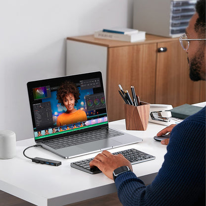 UGREEN CM219 (25851) USB hub, 4 x USB-A 3.0, Fekete