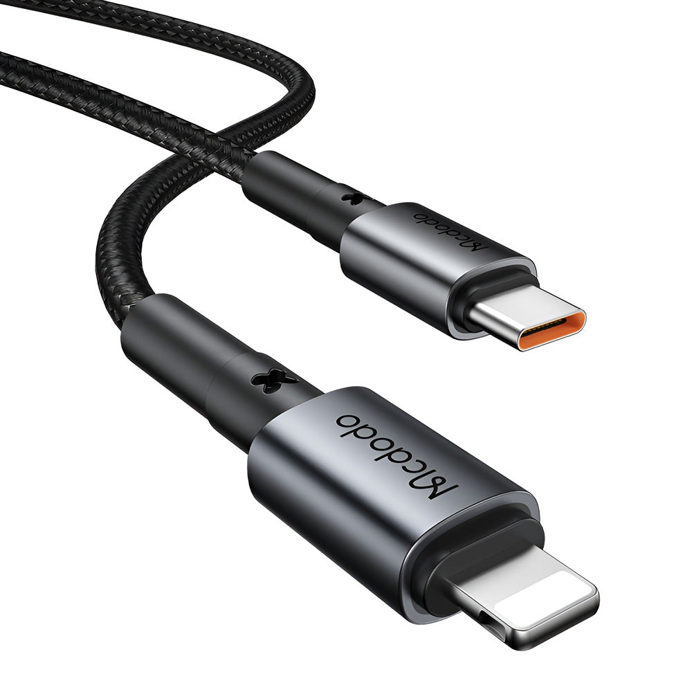 Mcdodo CC-7495 USB-C Kábeles Autós Töltő, 45W, 3A, 1 x USB-C, Fekete