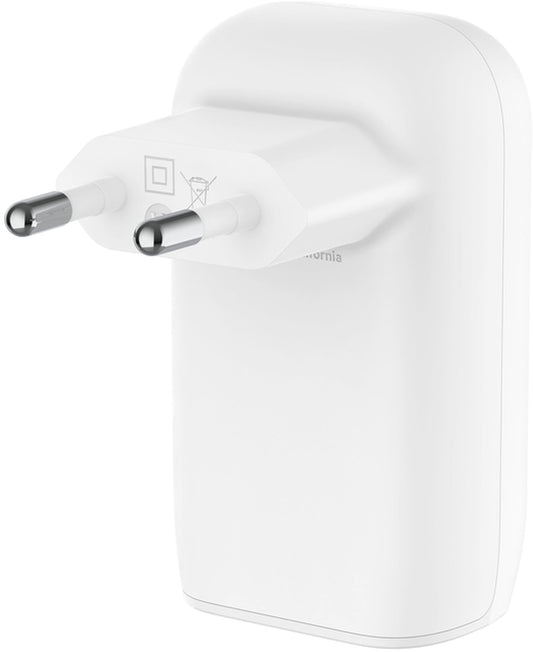 Belkin BoostCharge hálózati töltő, 67W, 3A, 3 x USB-C, Fehér WCC002vfWH