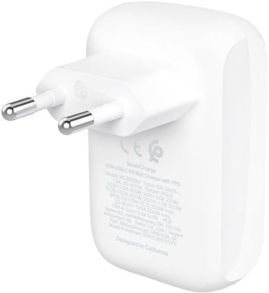 Belkin BoostCharge Dual hálózati töltő, 42W, 3A, 1 x USB-A - 1 x USB-C, Fehér WCB009vfWH