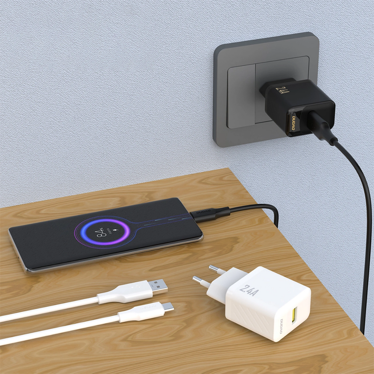 Dudao A23TEU USB-C kábeles hálózati töltő, 12W, 2.4A, 1 x USB-A, Fehér