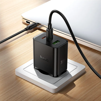 HOCO N75 hálózati töltő, 65W, 3A, 1 x USB-A - 2 x USB-C, Fekete