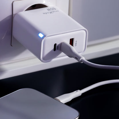 MaXlife MXTC-09-65ACC hálózati töltő, 65W, 3.25A, 1 x USB-A - 2 x USB-C, Fehér