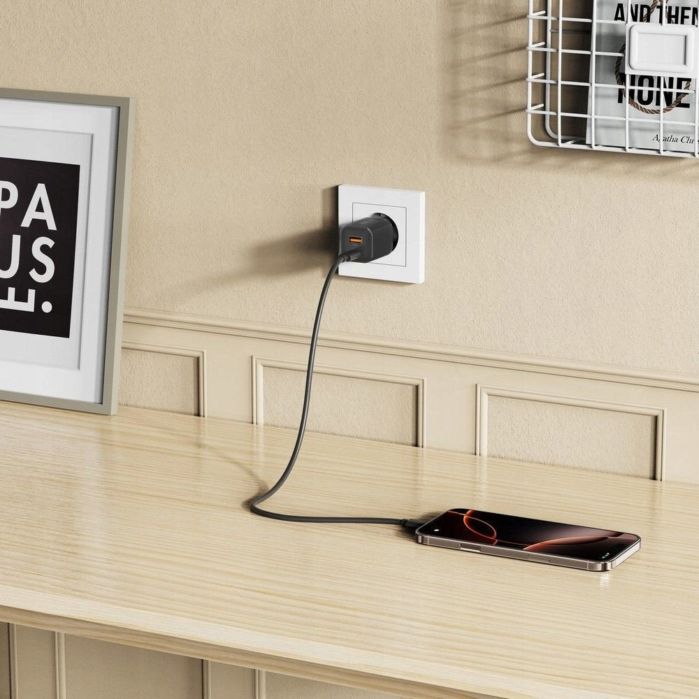 Tech-Protect NCM33W hálózati töltő, 33W, 3A, 1 x USB-A - 1 x USB-C, Fekete