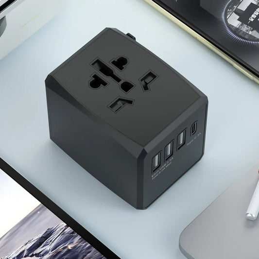 Techsuit HHT904-B3 Travel hálózati töltő, 30W, 3A, 3 x USB-A - 1 x USB-C, fehér