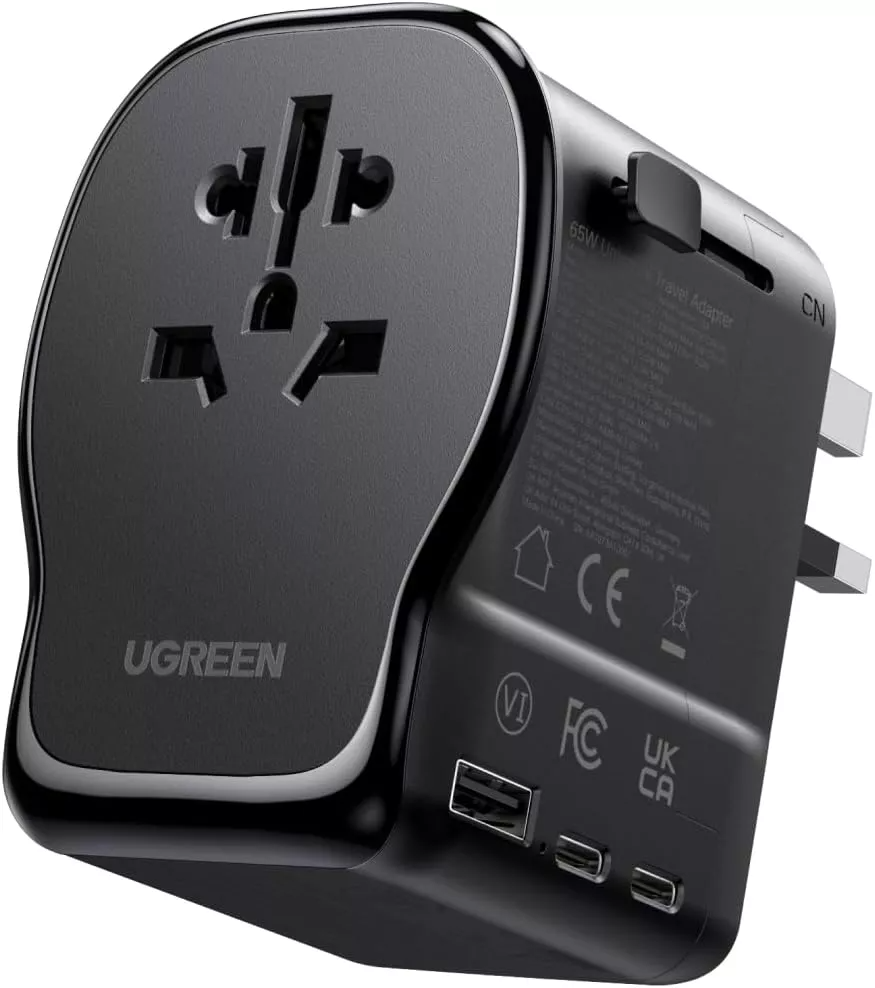 UGREEN Travel S550 hálózati töltő (55001), 65W, 3,25A, 1 x USB-A - 2 x USB-C, Fekete