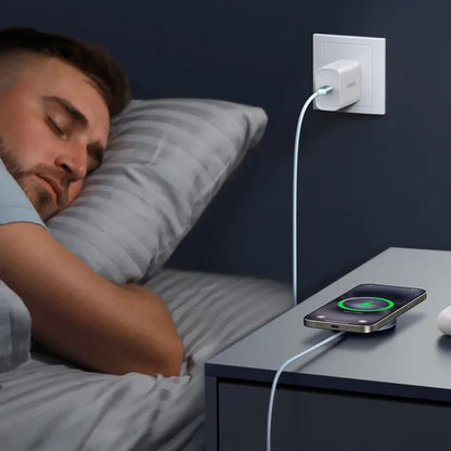 UGREEN MagFlow Vezeték Nélküli Hálózati Töltő, 25W, Kék