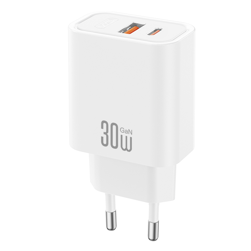 XO Design CE42 hálózati töltő, 30W, 3A, 1 x USB-A - 1 x USB-C, Fehér