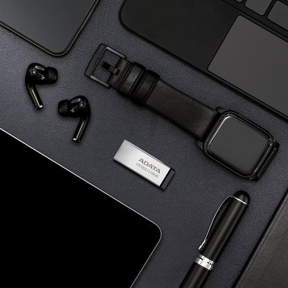 Adata UR350 USB-A 3.2 külső memória, 32 GB UR350-32G-RSR/BK