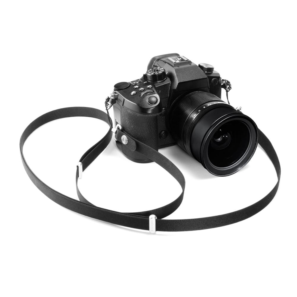 Spigen DA30L Telefon Zsinór, Fekete AFA10614